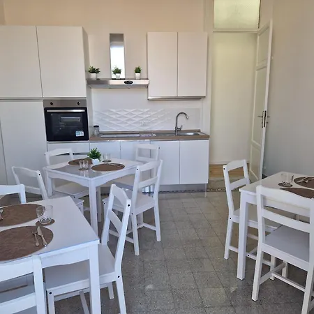 Centro Le Cupole Della Felicissima Homestay *